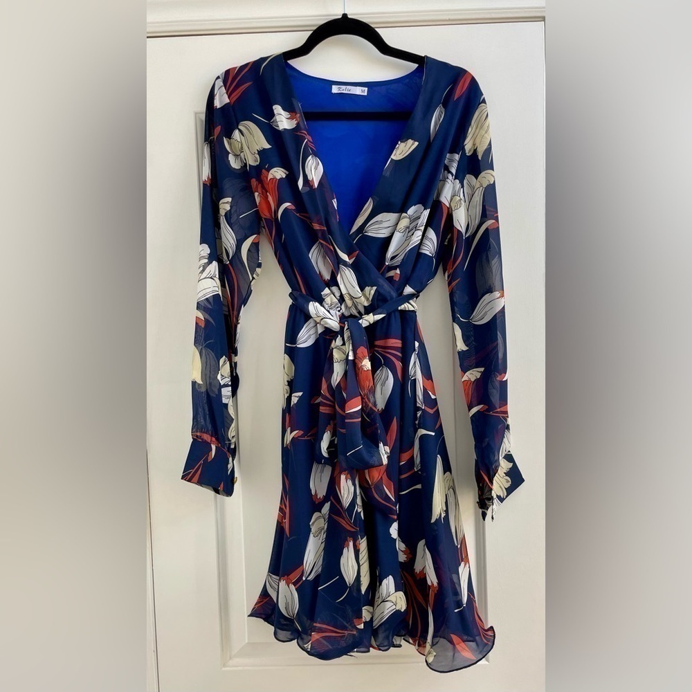Long-Sleeve V-Neck Floral Tie-Waist Dress